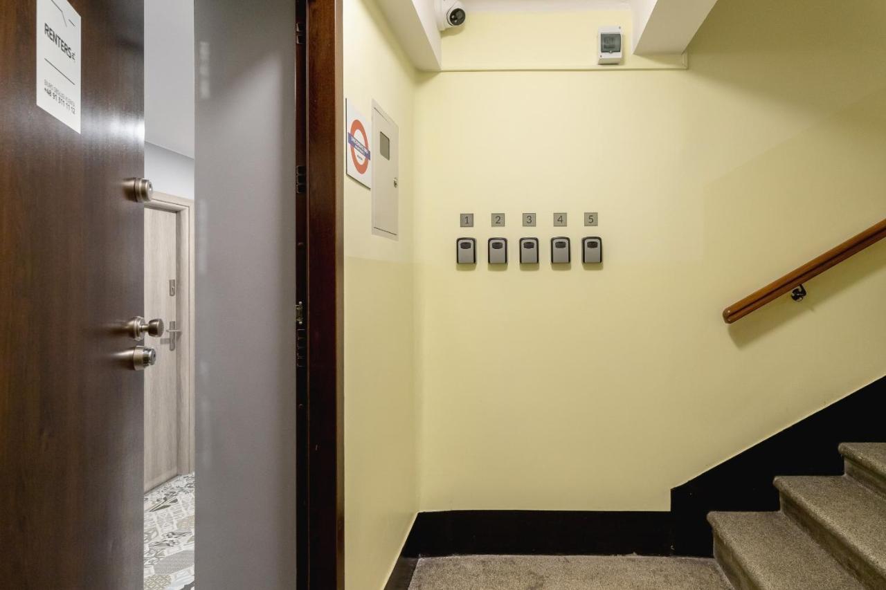 Apartment Underground Kielecka Rondo Mogilskie By Renters Krakow