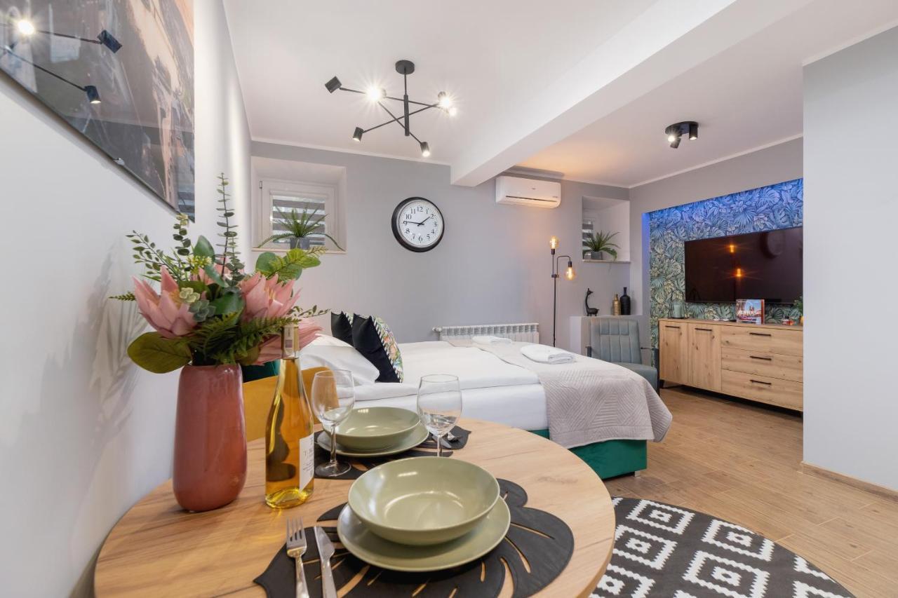 Apartment Underground Kielecka Rondo Mogilskie By Renters Krakow