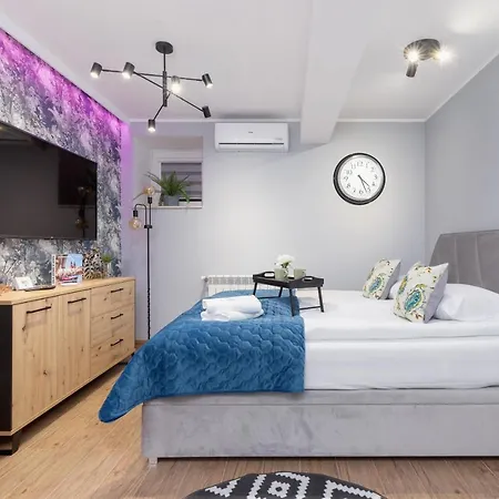 Underground Apartments Kielecka Rondo Mogilskie By Noclegi Renters Krasków Eksteriør bilde